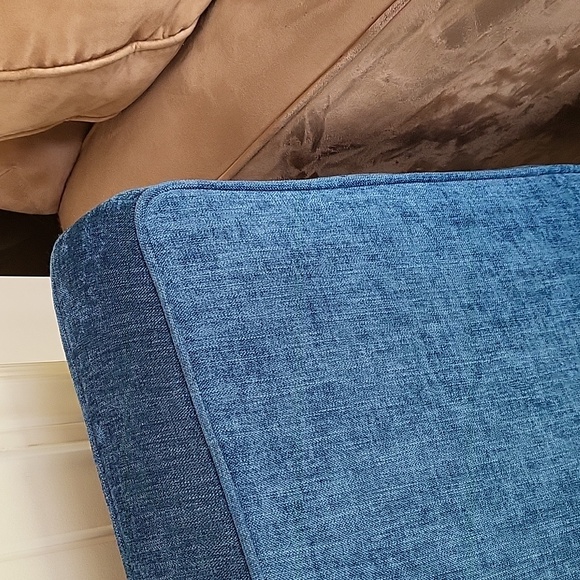 Handpainted jean jacket. - Picture 4 of 9